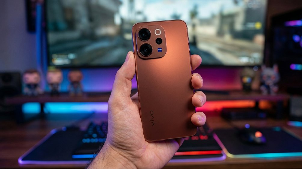 Vivo V70 Review in Gaming Setup